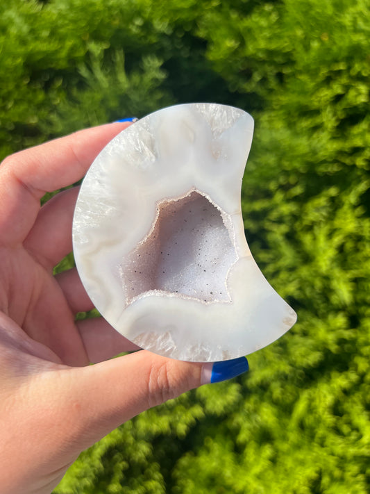 Agate Moon