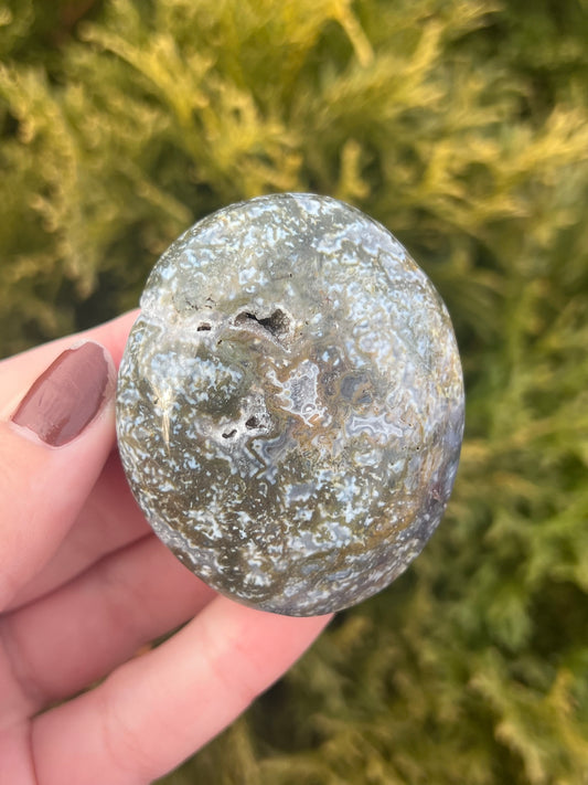 Druzy Moss Agate Palm Stone