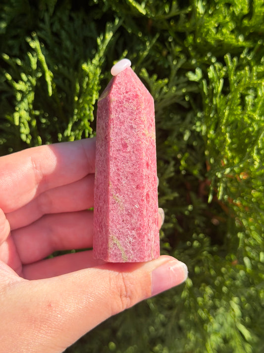 Rhodonite Point