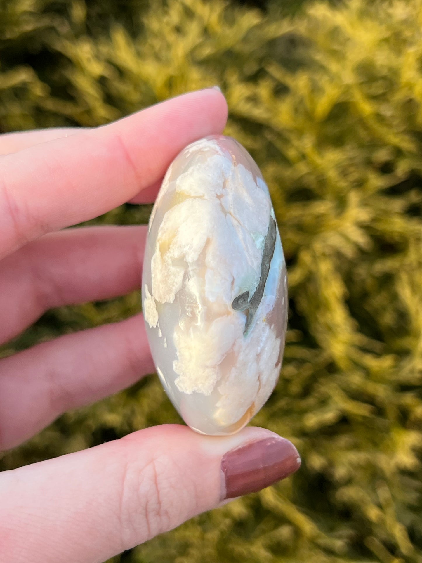 Flower Agate Palm Stone