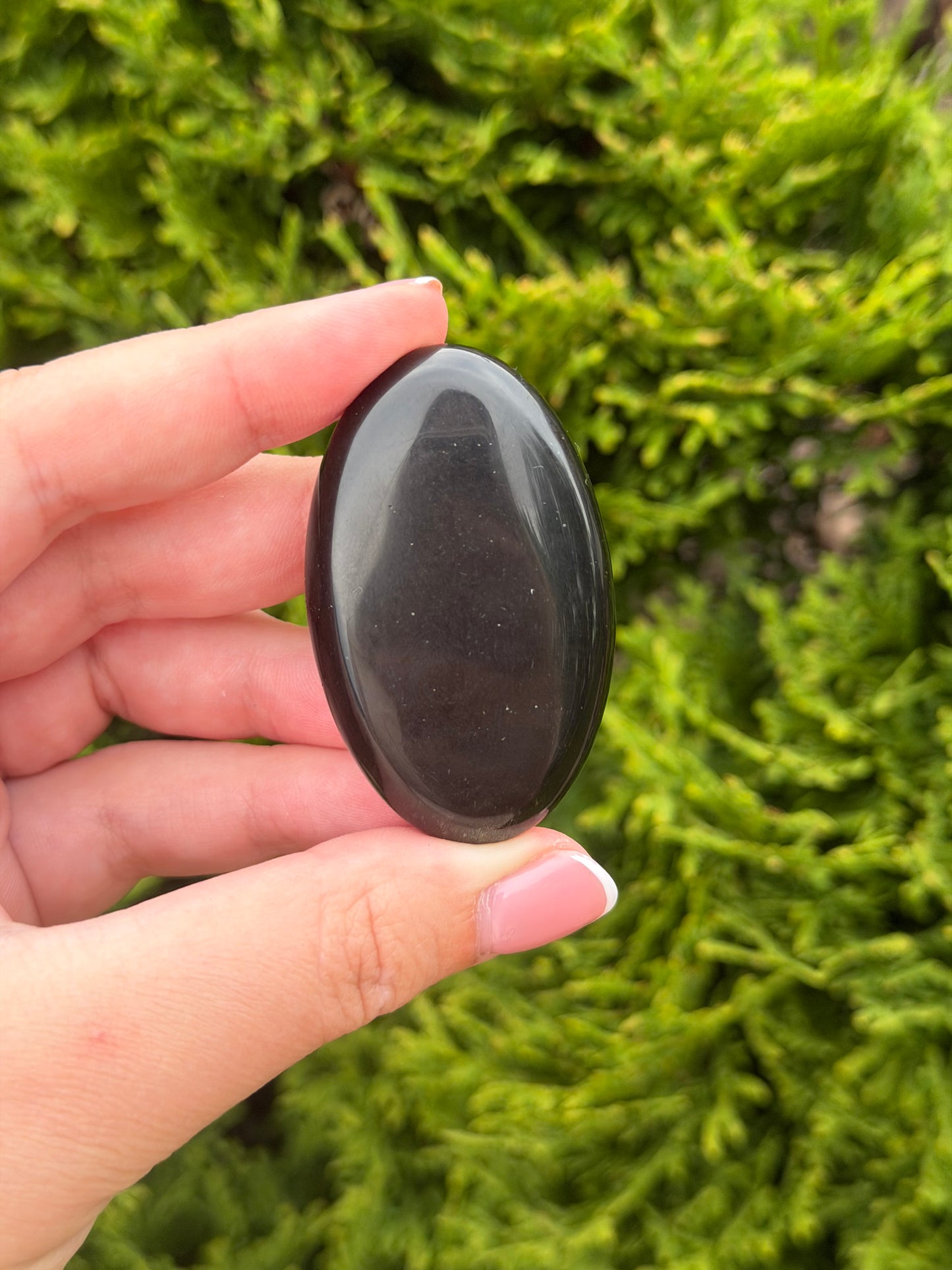 Obsidian Palm Stone