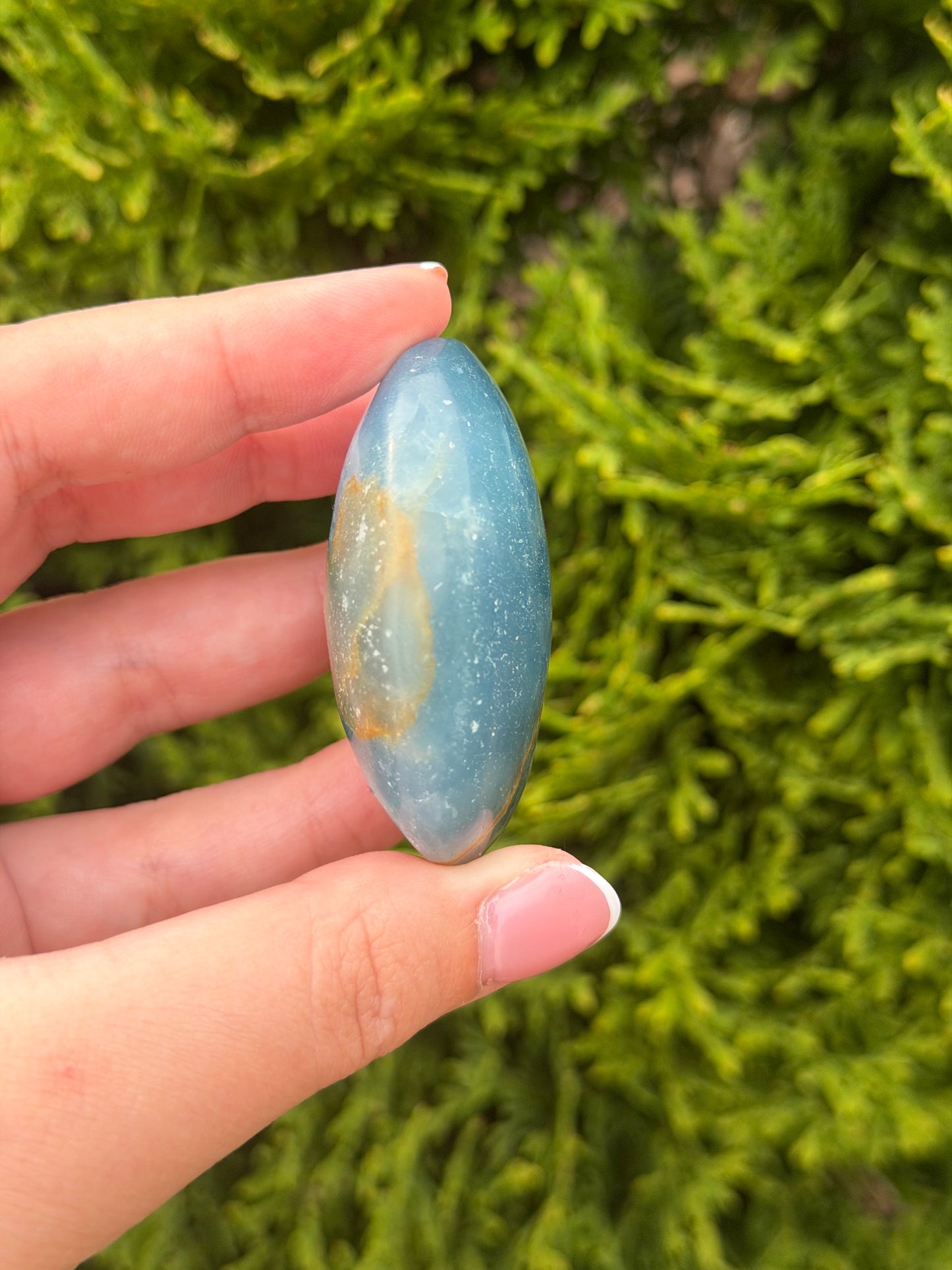 Blue Onyx Palm Stone