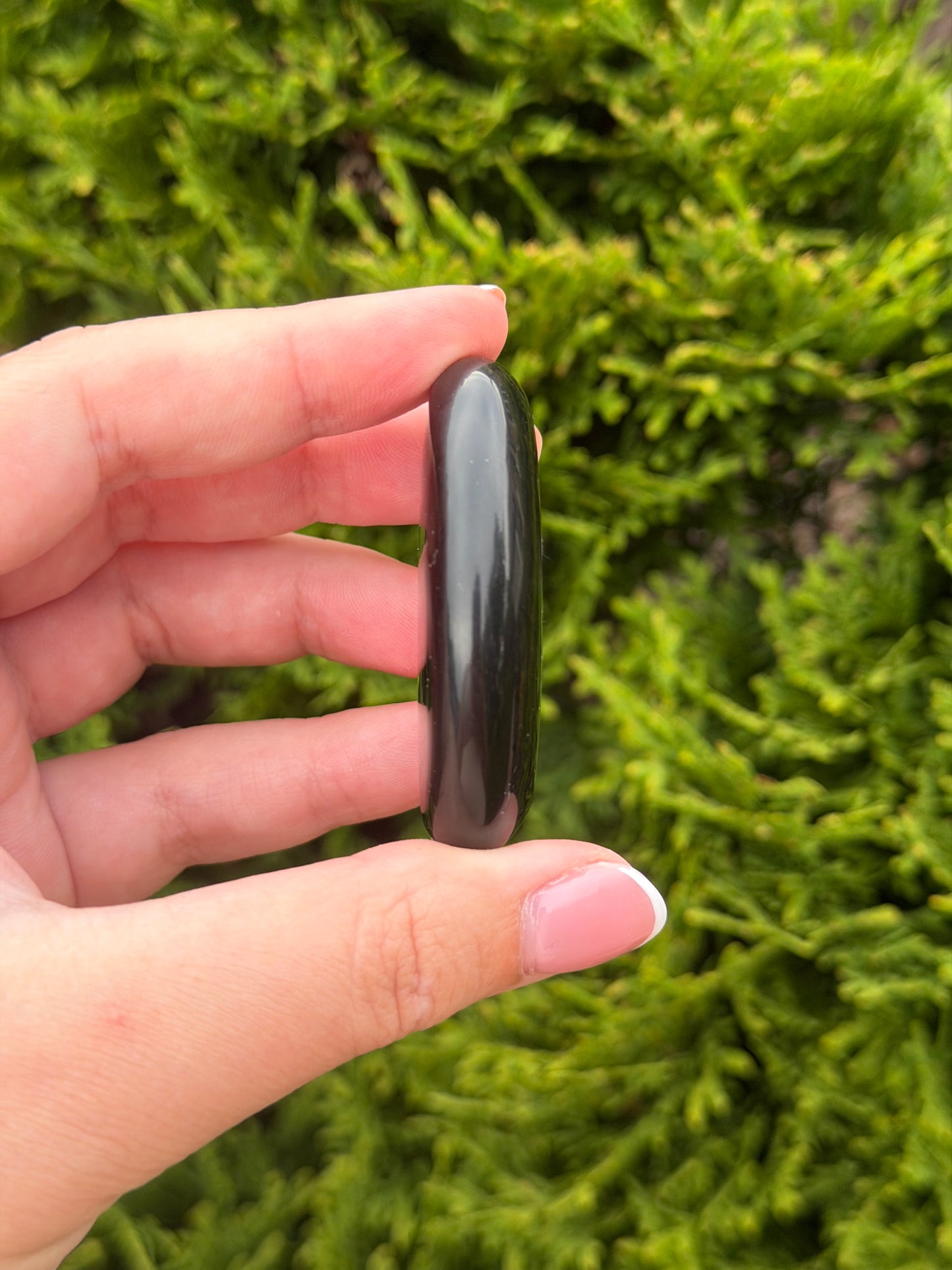 Obsidian Palm Stone