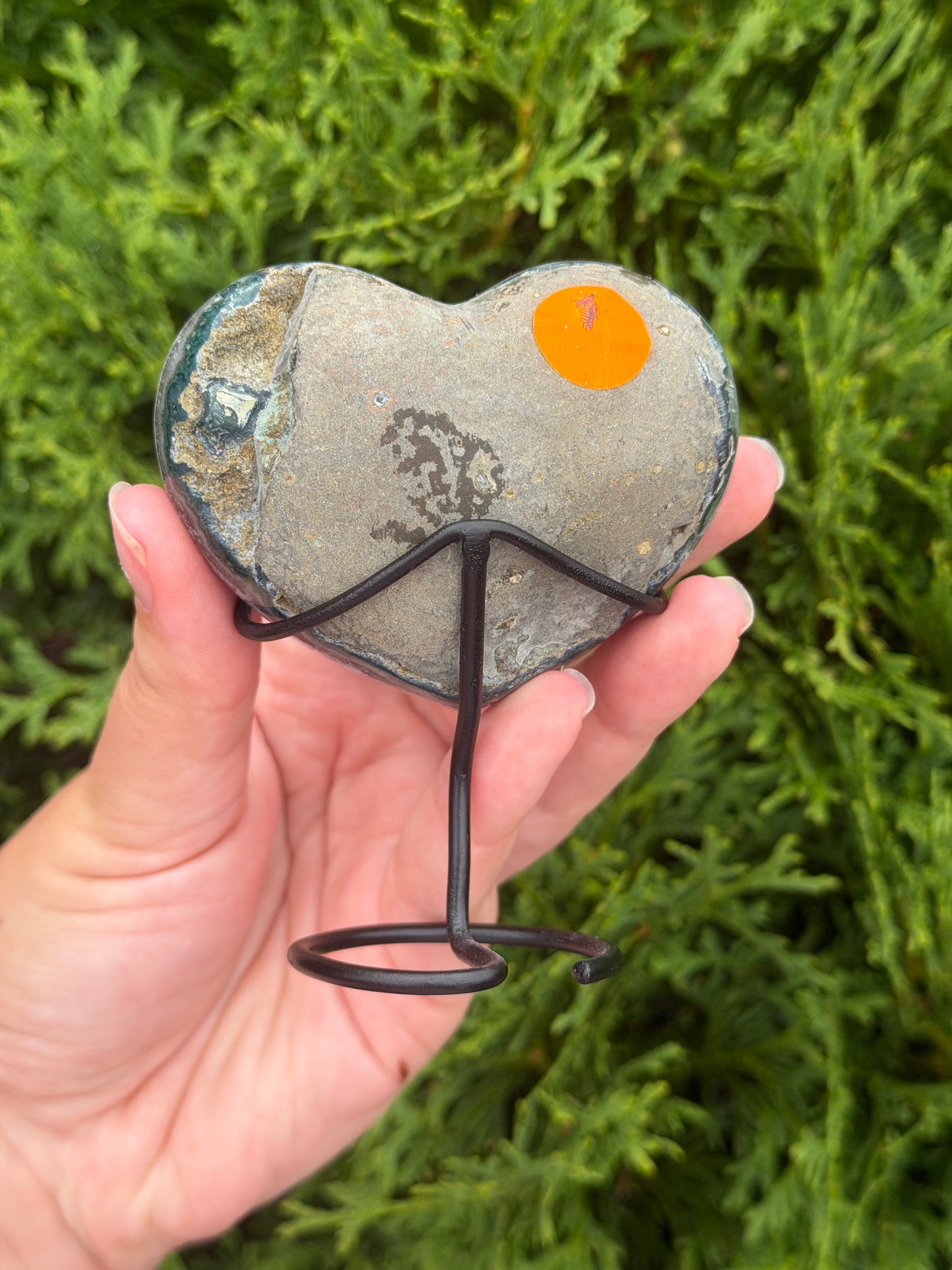 Druzy Amethyst Heart on Stand