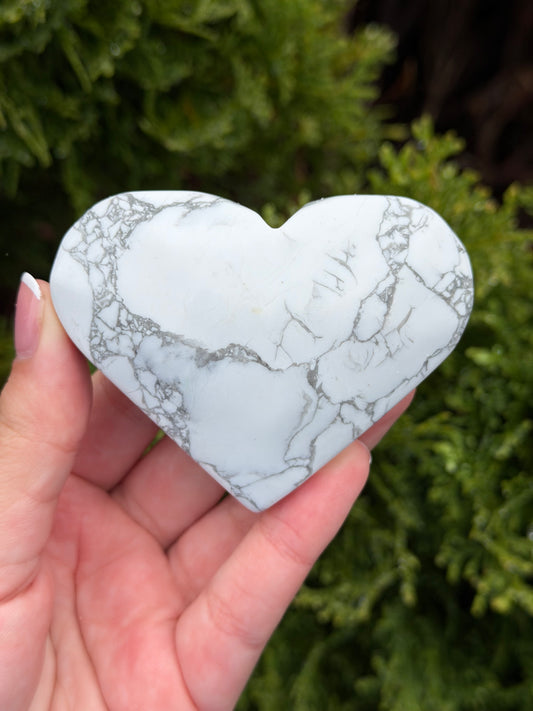 Howlite Heart 2