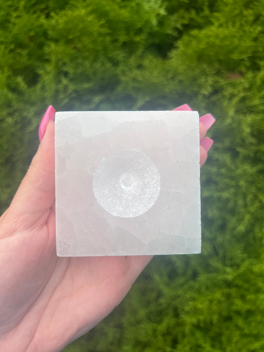 Selenite Sphere Holder