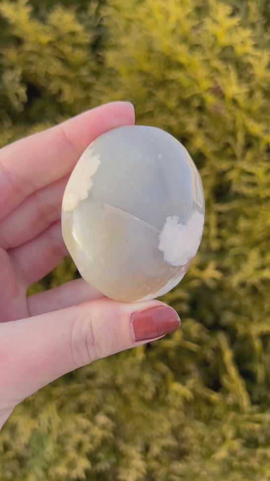 Flower Agate Palm Stone